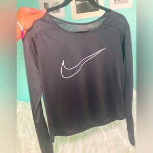 Black cropped Nike dri-fit long sleeve shirt. Size M